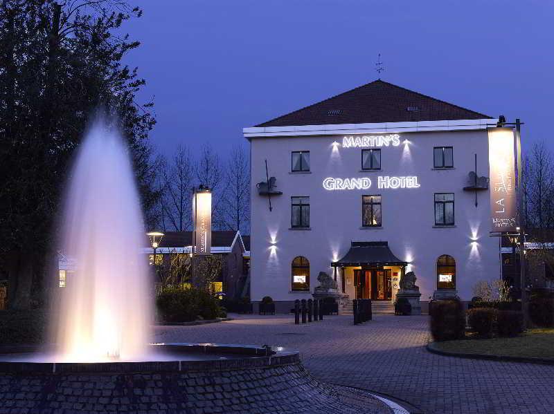 Van Der Valk Waterloo Exterior foto